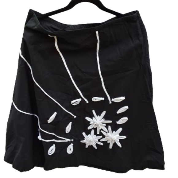 Allison Taylor 3D Deco skirt 14 - Picture 1 of 13